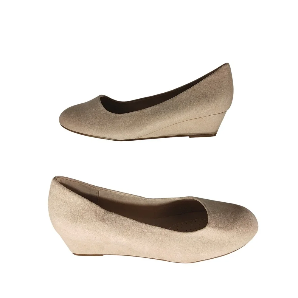 Dream Pairs Debbie-W Womens Nude Beige Faux‎ Suede Low Wedge Pumps Size 10